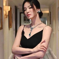 แพรไหม(แม่พระเอก)