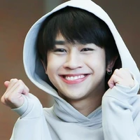 ทีม+เพื่อนนายเอก