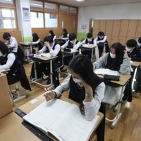 Everyone in the classroom