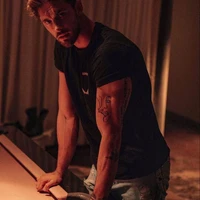 CRISTOPHER D