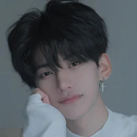 วิน:พระเอก