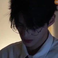 พี่ชาย/ของพลอย