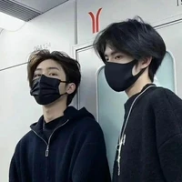 แฝดทั้งสอง