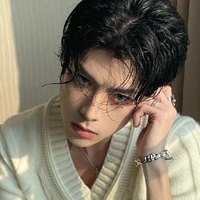 ลีโอ//พ่อโรส