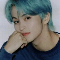 mark lee• makeu