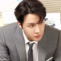 ที(พ่อนางเอก)