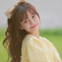 พลอยใส