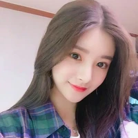ลอเรนLauren{น้องพ.อ+เพื่อนน.อ}💕