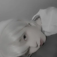 หยาด ( เพื่อนนายเอก + พี่น้ำค้าง )