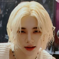 HWANG HYUNJIN