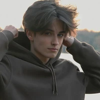 Aiden Star/MC