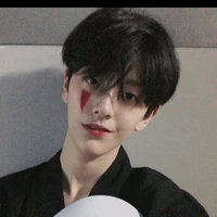 คริส(เพื่อนพระเอก)