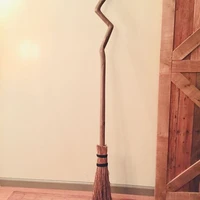 ไม้กวาด(ของ นอ.)