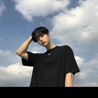 คิง(เพื่อนพระเอก)