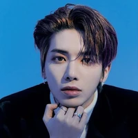 Queen/ Kang Taehyun