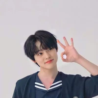 Zhong  Chenle
