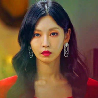 Hae-won [ ibu sambung Ara ]
