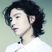 Min Yoon Gi