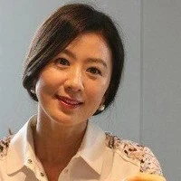 ชนิดา(เเม่นางเอก)
