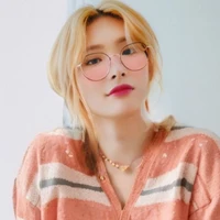 Song Minji