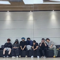The group (except Felix and hyunjin)