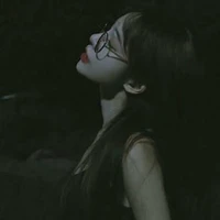 ฟิโอน่าFiona{เพื่อนน.อ}💝