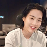 Yoongi 🦋💕