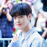 เป็นหนึ่ง(นายเอก)
