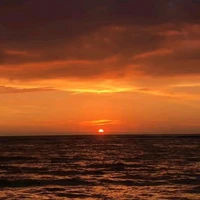 𝒂𝒖𝒕𝒉𝒐𝒓/𝒎𝒆