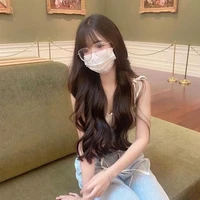 ยิ้ม(เพื่อน น.อ)