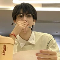 ไนท์👑(นายเอก)