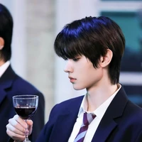 เฟรม(เพื่อน พอ)