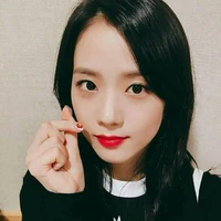 JISOO [17 years old]