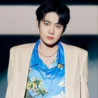 Kim Suho/ Raja Vampire (Papah)