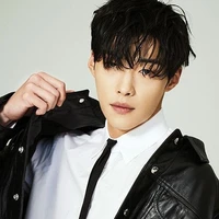 Kim Yu Jun (Kian Smith)