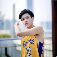เดือน(เพื่อนทศพล)