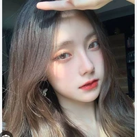 ออมี่(นางเอก)​