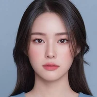 ริน(เเม่นางเอก)​