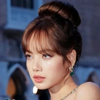 Lalisa Manobal