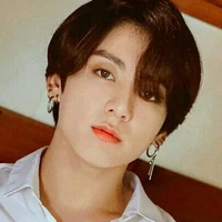 jungkook - 15 años