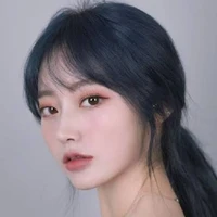 ลิสา🩷💬