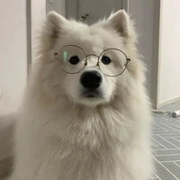 คนเปิดเพลงฟัง(โบ้)