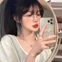 นิว(นางเอก)