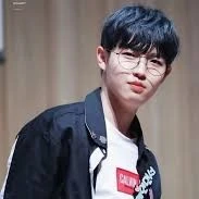 วิน//น.อ{ ตอนใส่แว่น}😊