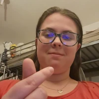 Léa (petite amie de Felix )