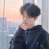 จิ่วเฟิง(ชอบพระเอก)