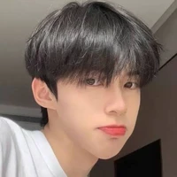 เจมส์(พระเอก)