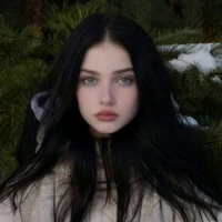 ALEXA BRAMBILLA.GAJNON  {19}