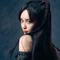 เมิ่งจื้ออี้😈(ร่างมาเฟีย)