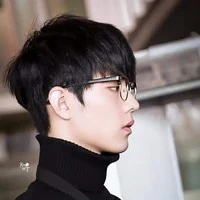 หลานอู่เว่ยตอนใส่แว่น